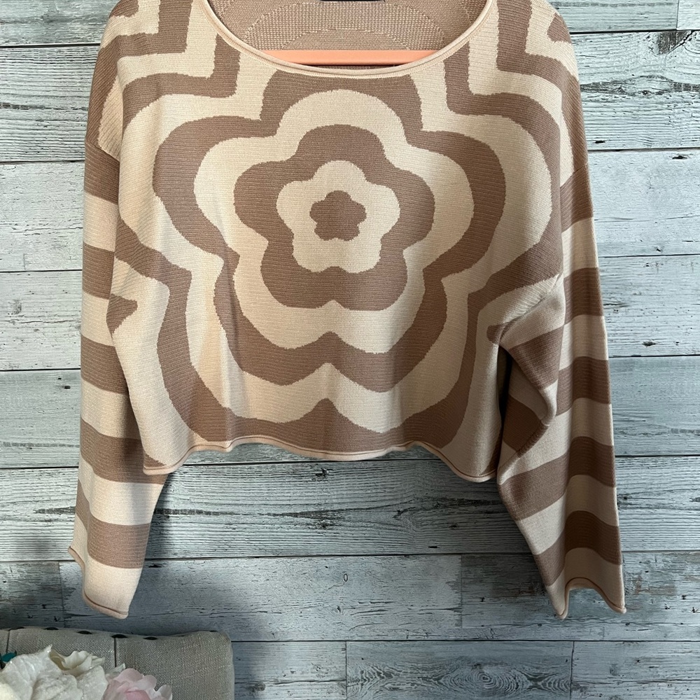 Beautiful fab’rik Sweater!